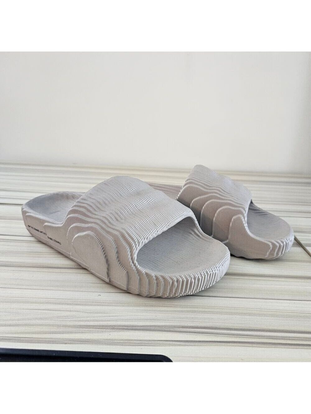 Adidas Originals Adilette 22 Men's Slide Sandals Gray Size 6